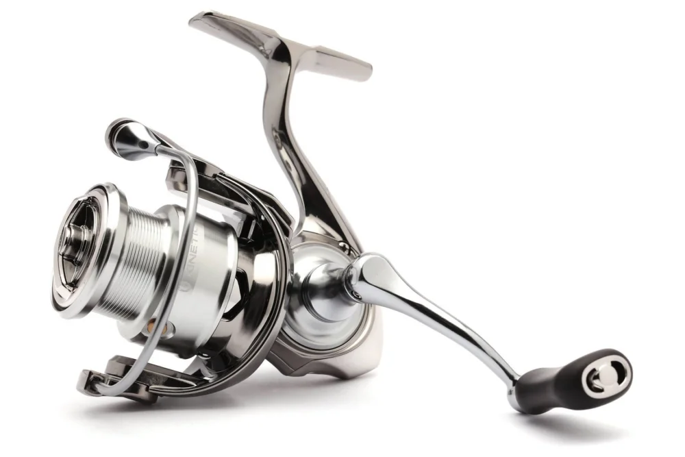 Tani Kołowrotek Kinetic Stardust 6000 FD